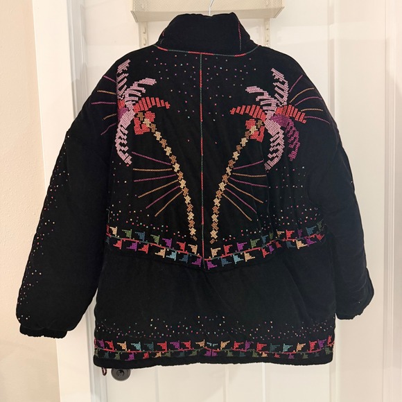 Farm Rio Black Embroidered Reversible Puffer Jacket Toucan Velvet Medium NEW - Picture 3 of 11